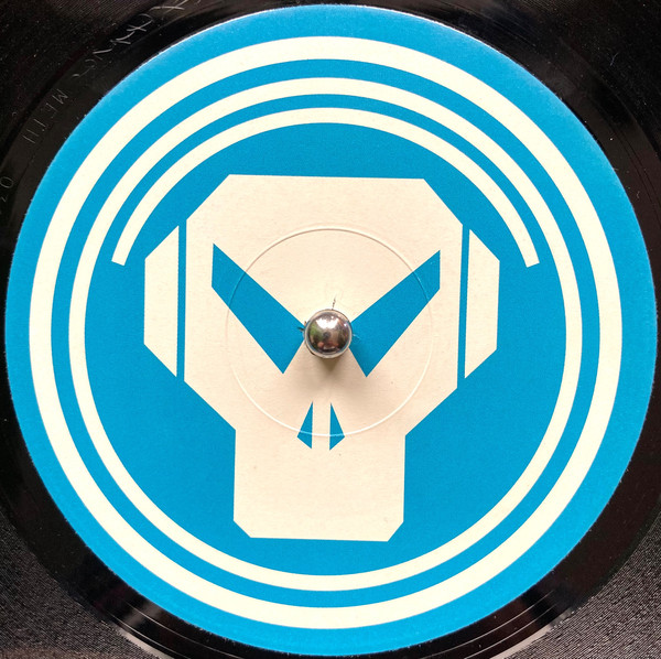 Sci-Clone - Hold On / Lucid (12") (Near Mint (NM or M-)) - Image 3